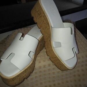 Hermes Eze 30 sandal - size 40 - new; worn twice